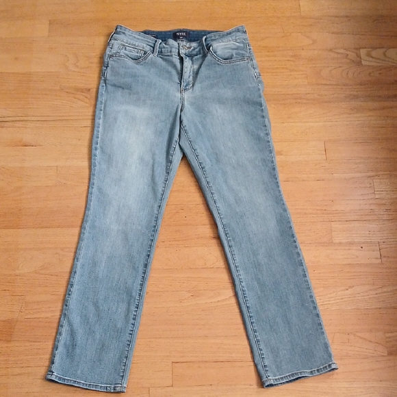 NYDJ Marilyn Staight LIFT &TUCK COOL EMBRACE JEANS 10 PETITE CELESTE DENIM JEANS - Picture 3 of 15